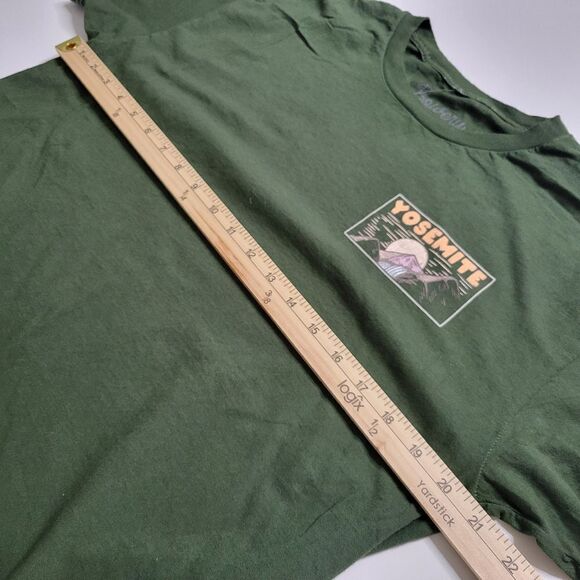 NEW YOSEMITE NATIONAL PARK TSHIRT L LARGE CLIMBING MOUNTAIN CALIFORNIA NWT - Picture 2 of 5